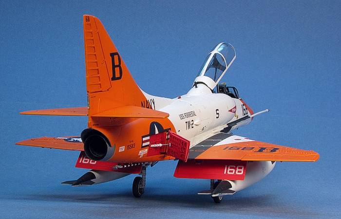 TA-4J_Orange-00.jpg
