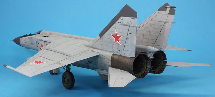 ICM 1:48 Mig-25 RBT Soviet Reconnaissance Plane Plastic Model Kit #48901