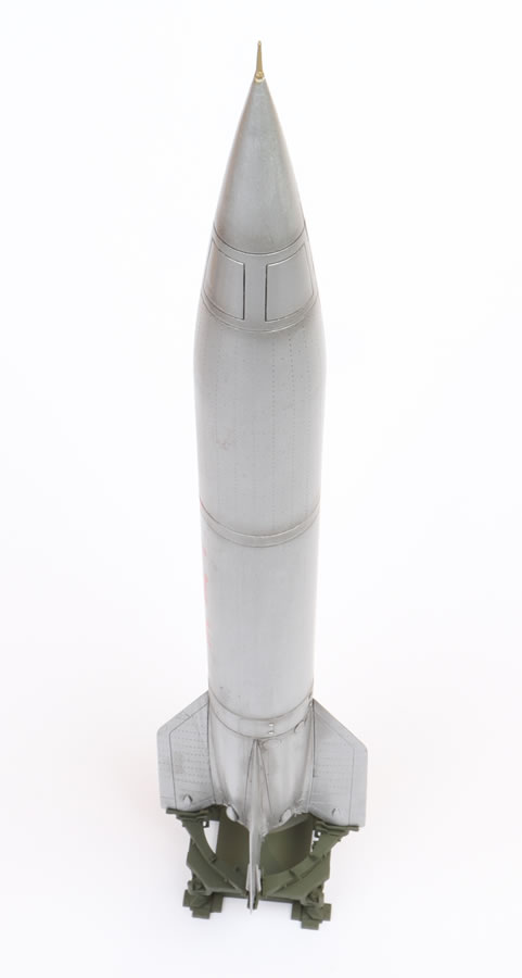 Bronco GB7011 1/72 scale Chinese DongFeng-1 Ground-to-Ground Missile Model 