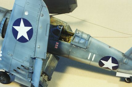 f4u1rc_4.jpg (20712 bytes)