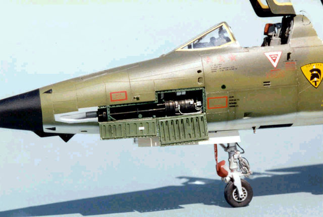 F-105G Wild Weasel by Garfield Ingram (Monogram 1/48)