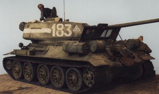 t34-85bg9.jpg (24869 bytes)