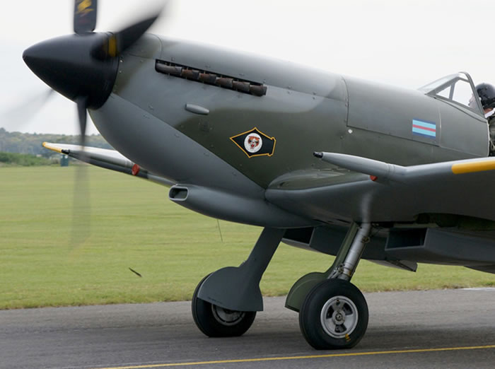 1/32 BarracudaCast Spitfire 3-Slot Wheels-circumferential- BR32104 1/32 BarracudaCast Spitfire 3-Slot Wheels-circumferential- BR32104