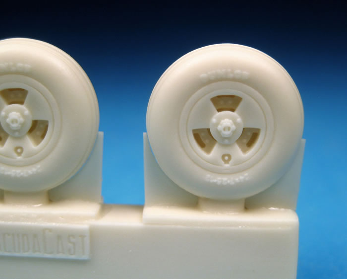1/48 BarracudaCast Spitfire 3 Slot Wheels-Circumferential Tread BR48097 1/48 BarracudaCast Spitfire 3 Slot Wheels-Circumferential Tread BR48097