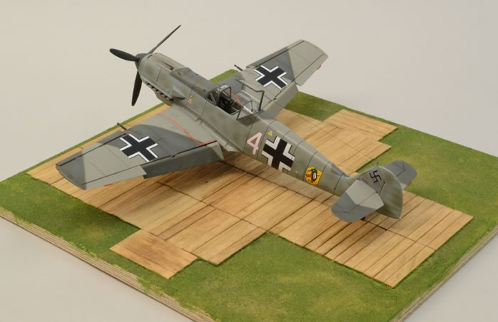 Airfix BF-109 E3 with paints and glue 